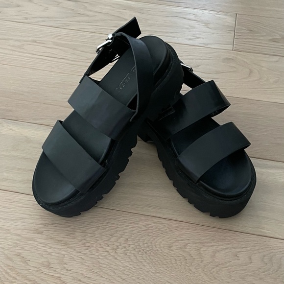 So much fun stuff ❤️❤️❤️ - Picture 6 of 16